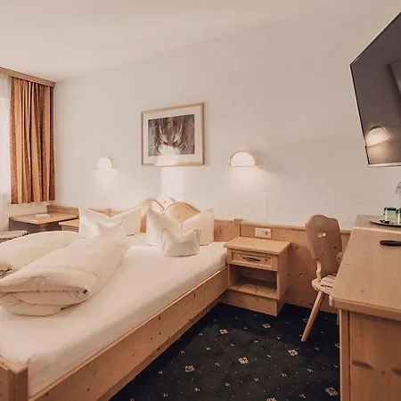 Fohre Hotel